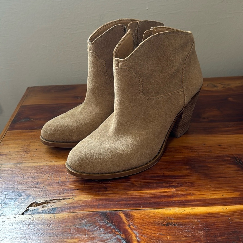 Lucky brand boots - leather/wood sole - tan color; size 10